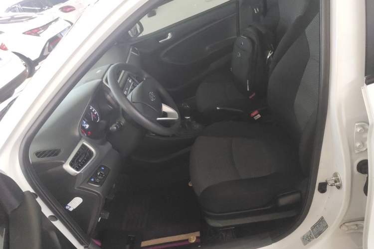 Used Hyundai Verna (older generation) 2020 1.4L Manual GL Refreshed Edition Left Front Seat