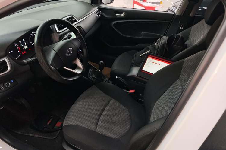 Used Hyundai Verna (older generation) 2020 1.4L Manual GL Refreshed Edition Left Front Seat