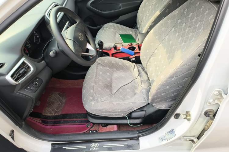 Used Hyundai Verna (older generation) 2020 1.4L Manual GL Refreshed Edition Left Front Seat