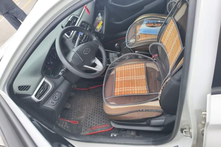 Used Hyundai Verna (older generation) 2020 1.4L Manual GL Refreshed Edition Left Front Seat