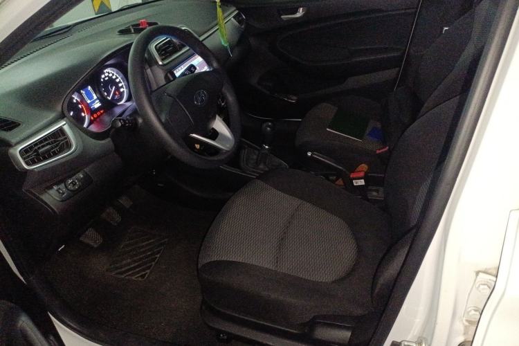 Used Hyundai Verna (older generation) 2020 1.4L Manual GL Refreshed Edition Left Front Seat