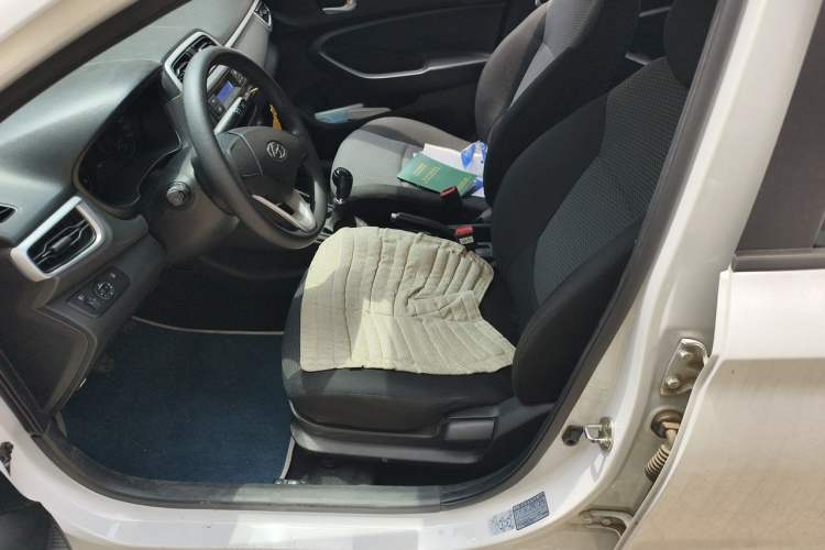 Used Hyundai Verna (older generation) 2020 1.4L Manual GL Refreshed Edition Left Front Seat