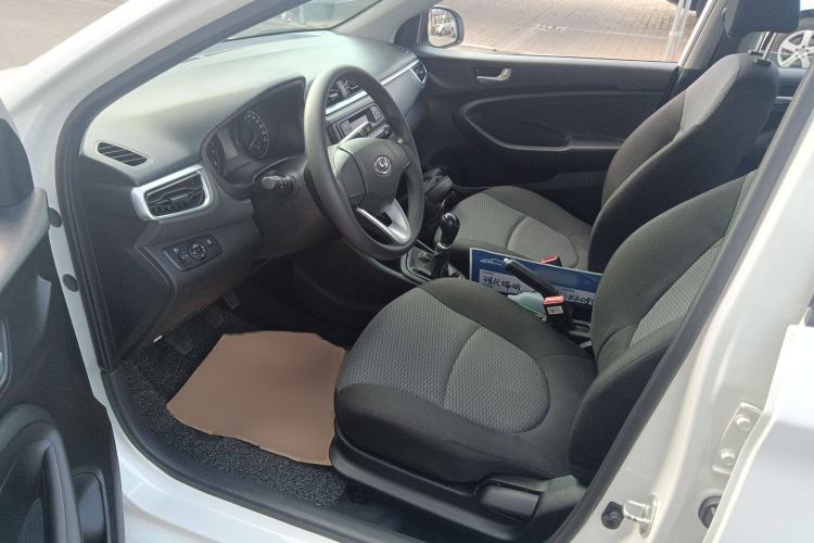 Used Hyundai Verna (older generation) 2020 1.4L Manual GL Refreshed Edition Left Front Seat