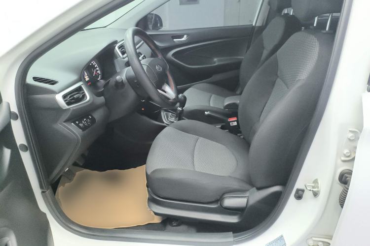Used Hyundai Verna (older generation) 2020 1.4L Manual GL Refreshed Edition Left Front Seat