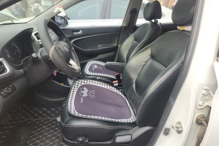 Used Hyundai Verna (older generation) 2020 1.4L Automatic GLS Enjoyment Edition Left Front Seat