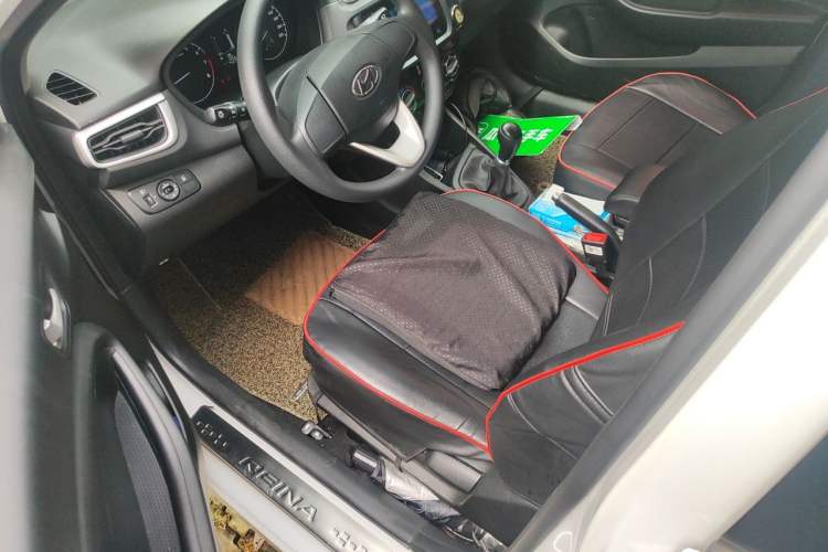 Used Hyundai Verna (older generation) 2020 1.4L Manual GL Refreshed Edition Left Front Seat