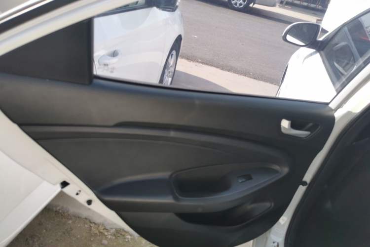 Used Hyundai Verna (older generation) 2020 1.4L Manual GL Refreshed Edition Left Rear Door Interior