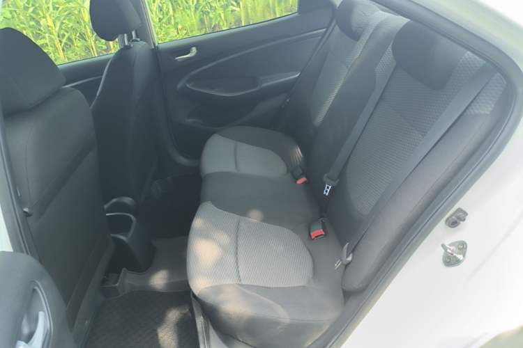 Used Hyundai Verna (older generation) 2020 1.4L Manual GL Refreshed Edition Left Rear Seat