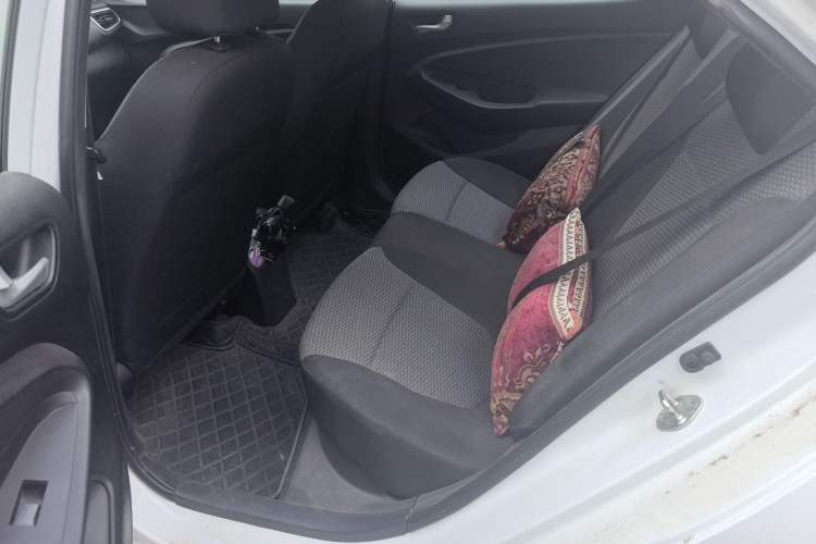 Used Hyundai Verna (older generation) 2020 1.4L Manual GL Refreshed Edition Left Rear Seat