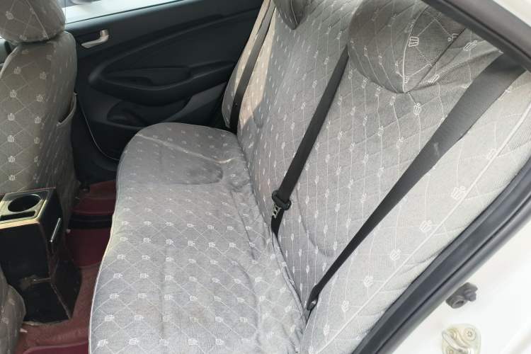 Used Hyundai Verna (older generation) 2020 1.4L Manual GL Refreshed Edition Left Rear Seat