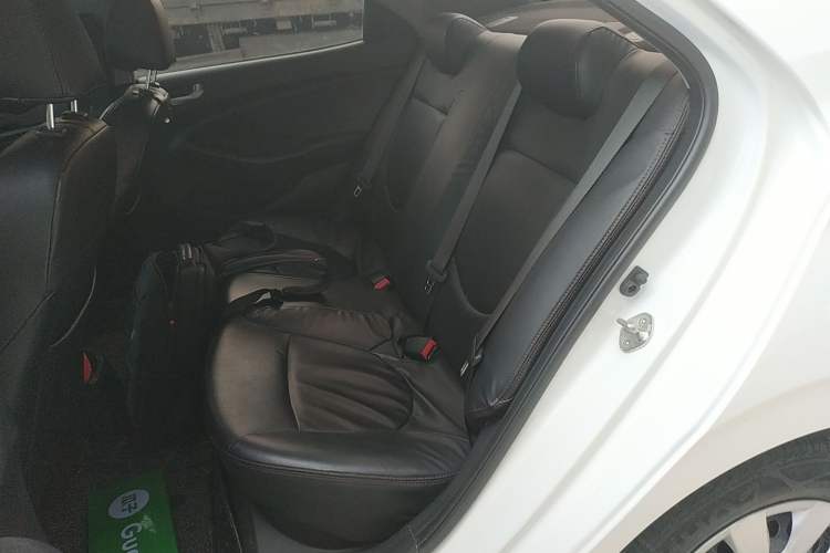 Used Hyundai Verna (older generation) 2020 1.4L Manual GL Refreshed Edition Left Rear Seat