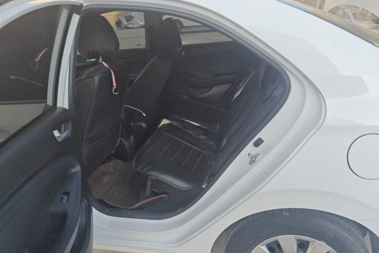 Used Hyundai Verna (older generation) 2020 1.4L Manual GL Refreshed Edition Left Rear Seat