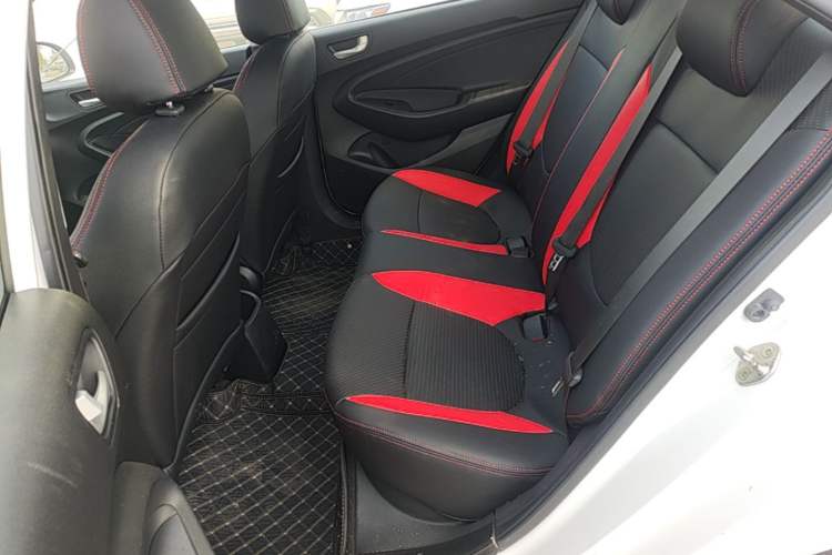 Used Hyundai Verna (older generation) 2020 1.4L Manual GL Refreshed Edition Left Rear Seat