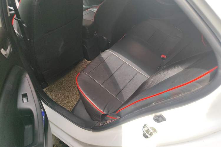 Used Hyundai Verna (older generation) 2020 1.4L Manual GL Refreshed Edition Left Rear Seat