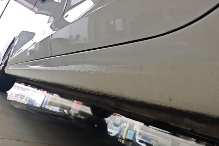 Used Hyundai Verna (older generation) 2020 1.4L Manual GL Refreshed Edition Left Side Sill