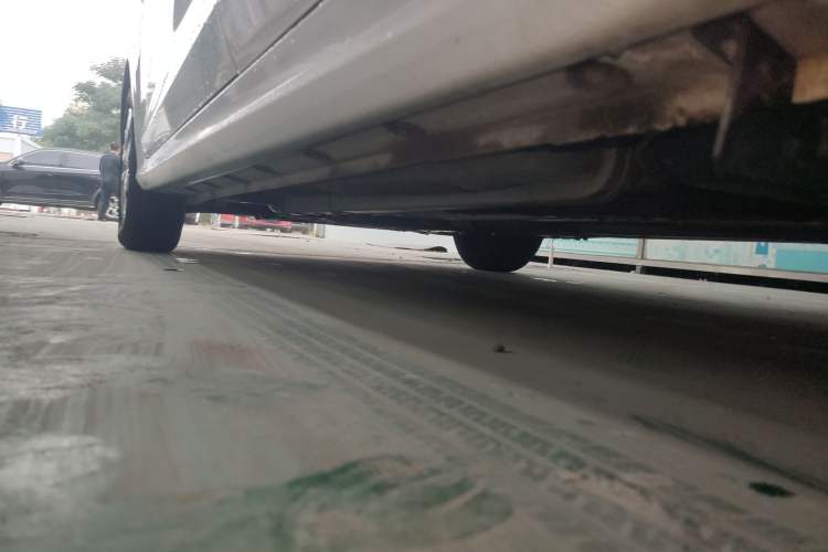 Used Hyundai Verna (older generation) 2020 1.4L Manual GL Refreshed Edition Left Side Sill