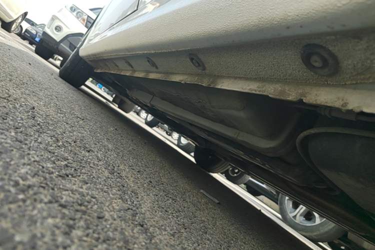 Used Hyundai Verna (older generation) 2020 1.4L Manual GL Refreshed Edition Left Side Sill