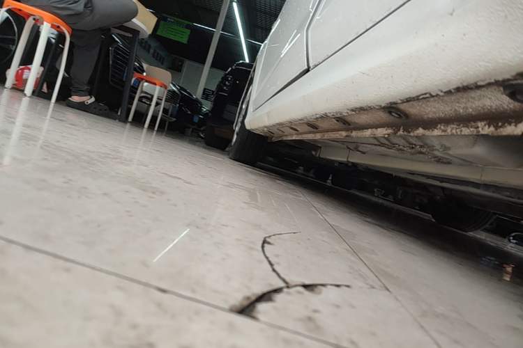 Used Hyundai Verna (older generation) 2020 1.4L Manual GL Refreshed Edition Left Side Sill