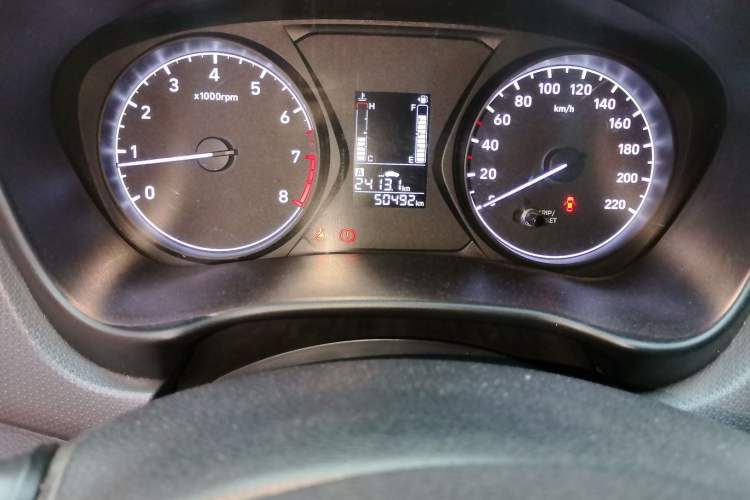 Used Hyundai Verna (older generation) 2020 1.4L Manual GL Refreshed Edition Odometer Close Up