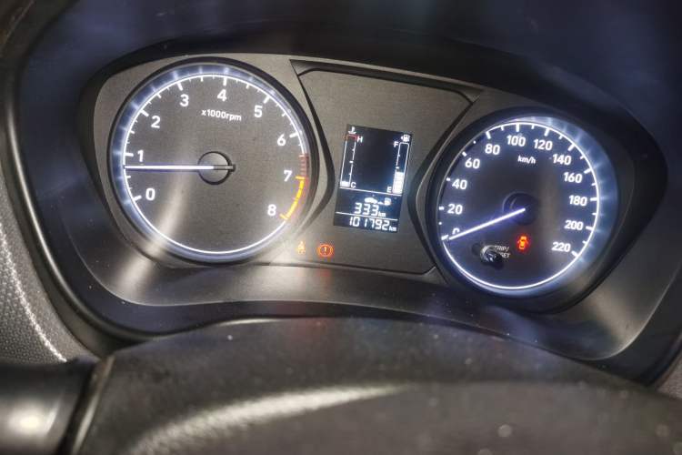 Used Hyundai Verna (older generation) 2020 1.4L Manual GL Refreshed Edition Odometer Close Up