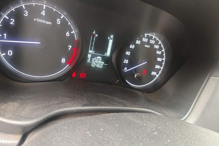 Used Hyundai Verna (older generation) 2020 1.4L Manual GL Refreshed Edition Odometer Close Up