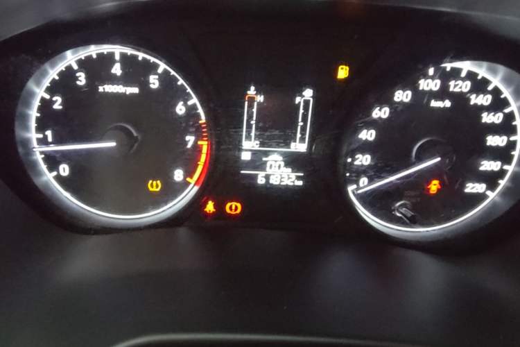 Used Hyundai Verna (older generation) 2020 1.4L Manual GL Refreshed Edition Odometer Close Up