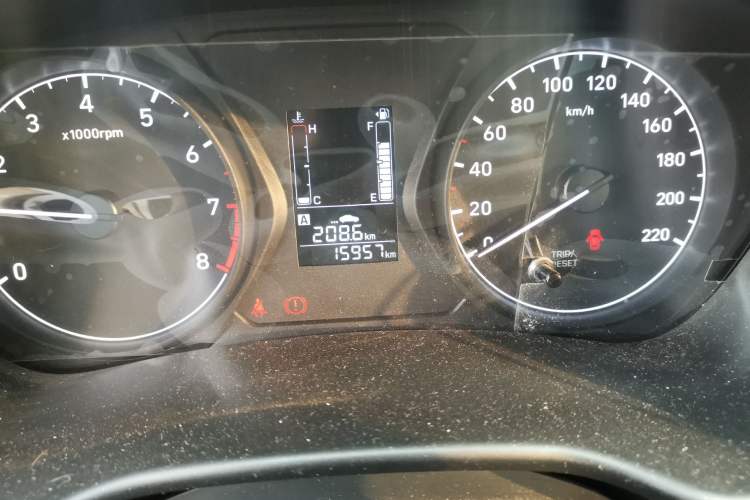 Used Hyundai Verna (older generation) 2020 1.4L Manual GL Refreshed Edition Odometer Close Up