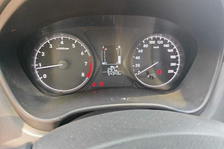 Used Hyundai Verna (older generation) 2020 1.4L Manual GLS Vibrant Edition Odometer Close Up