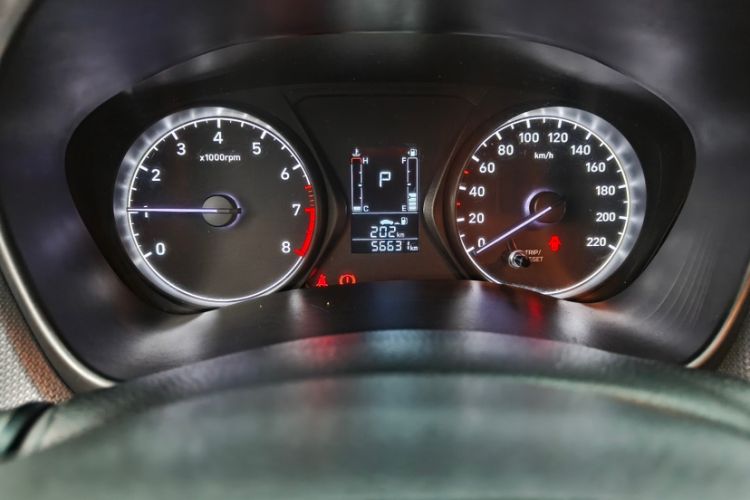 Used Hyundai Verna (older generation) 2020 1.4L Automatic GLS Enjoyment Edition Odometer Close Up