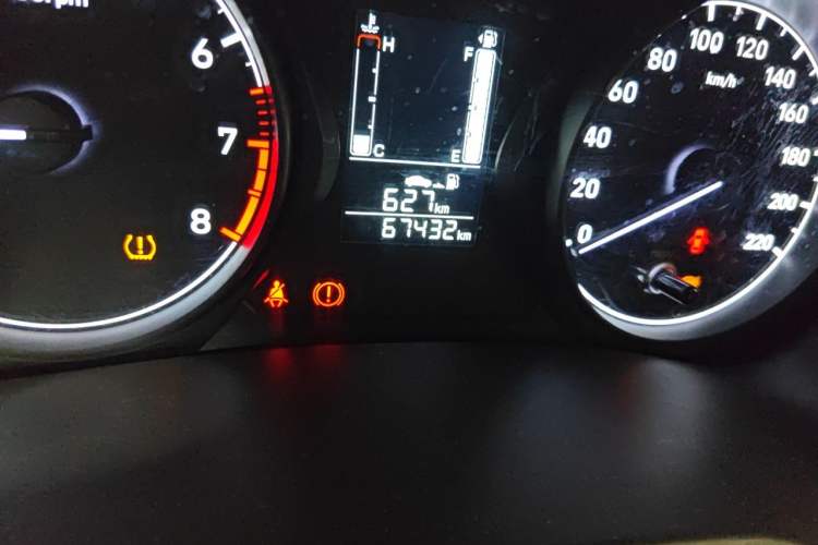 Used Hyundai Verna (older generation) 2020 1.4L Manual GL Refreshed Edition Odometer Close Up