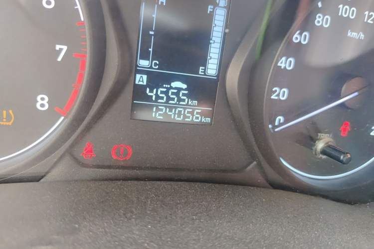 Used Hyundai Verna (older generation) 2020 1.4L Manual GL Refreshed Edition Odometer Close Up