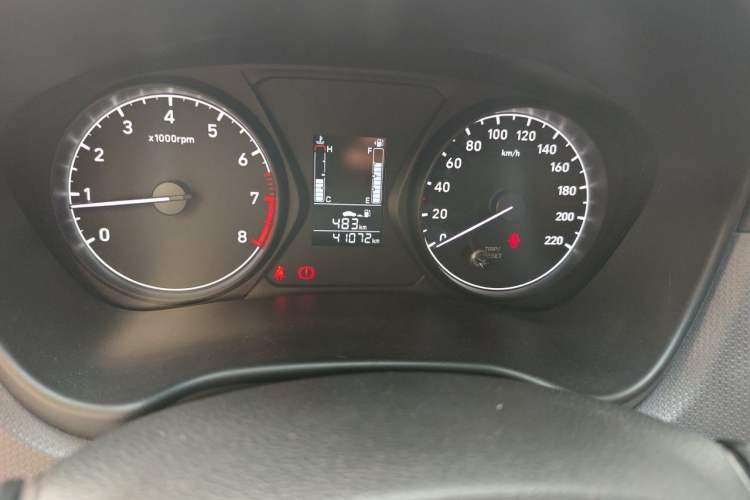 Used Hyundai Verna (older generation) 2020 1.4L Manual GL Refreshed Edition Odometer Close Up