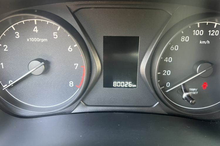 Used Hyundai Verna (older generation) 2020 1.4L Manual GL Refreshed Edition Odometer Close Up