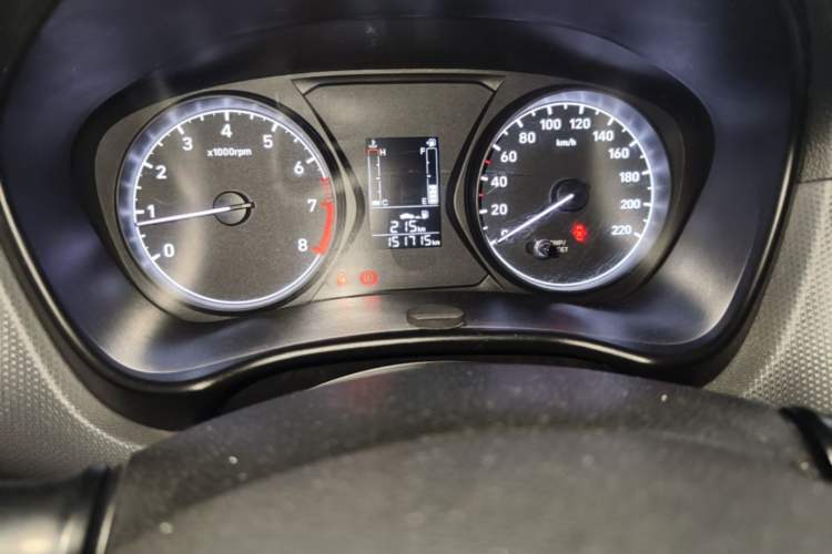 Used Hyundai Verna (older generation) 2020 1.4L Manual GL Refreshed Edition Odometer Close Up