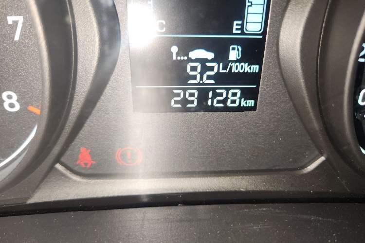 Used Hyundai Verna (older generation) 2020 1.4L Automatic GLS Enjoyment Edition Odometer Close Up