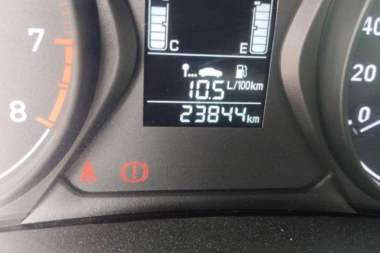 Used Hyundai Verna (older generation) 2020 1.4L Manual GL Refreshed Edition Odometer Close Up