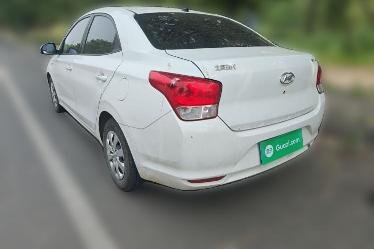 Used Hyundai Verna (older generation) 2020 1.4L Manual GL Refreshed Edition Rear Left 45 Deg