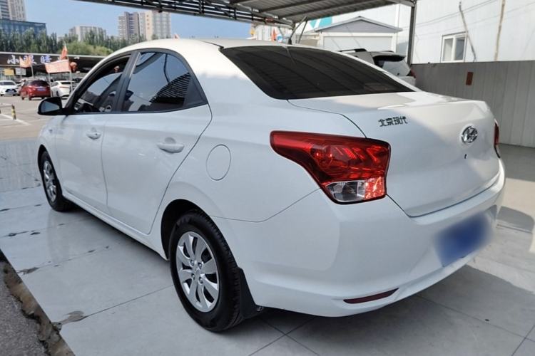 Used Hyundai Verna (older generation) 2020 1.4L Manual GL Refreshed Edition Rear Left 45 Deg