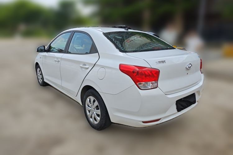 Used Hyundai Verna (older generation) 2020 1.4L Manual GL Refreshed Edition Rear Left 45 Deg