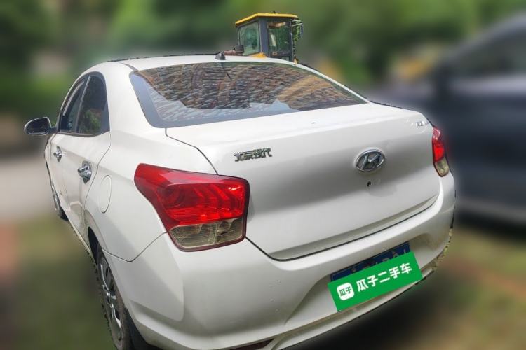 Used Hyundai Verna (older generation) 2020 1.4L Manual GL Refreshed Edition Rear Left 45 Deg