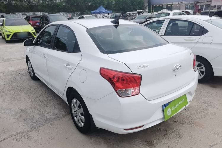 Used Hyundai Verna (older generation) 2020 1.4L Manual GL Refreshed Edition Rear Left 45 Deg