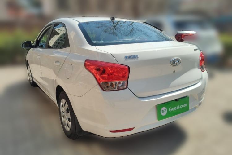 Used Hyundai Verna (older generation) 2020 1.4L Manual GL Refreshed Edition Rear Left 45 Deg