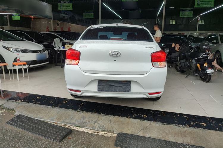 Used Hyundai Verna (older generation) 2020 1.4L Manual GL Refreshed Edition Rear