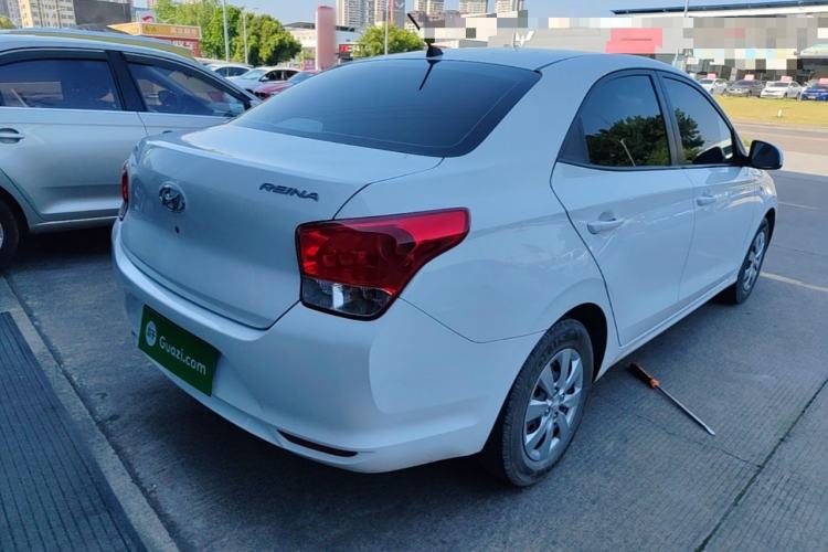 Used Hyundai Verna (older generation) 2020 1.4L Manual GL Refreshed Edition Rear Right 45 Deg