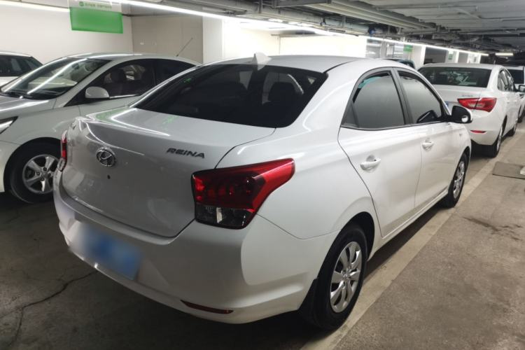 Used Hyundai Verna (older generation) 2020 1.4L Manual GL Refreshed Edition Rear Right 45 Deg