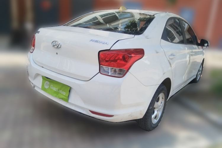 Used Hyundai Verna (older generation) 2020 1.4L Manual GL Refreshed Edition Rear Right 45 Deg