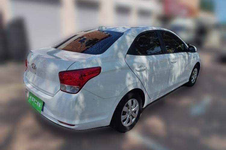 Used Hyundai Verna (older generation) 2020 1.4L Manual GL Refreshed Edition Rear Right 45 Deg