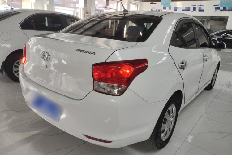 Used Hyundai Verna (older generation) 2020 1.4L Manual GL Refreshed Edition Rear Right 45 Deg