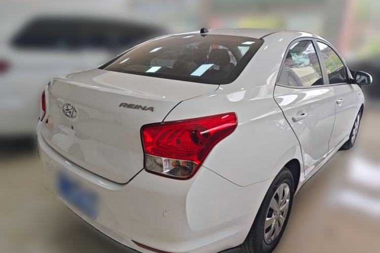 Used Hyundai Verna (older generation) 2020 1.4L Manual GL Refreshed Edition Rear Right 45 Deg