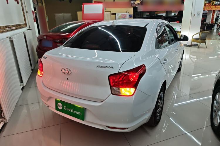 Used Hyundai Verna (older generation) 2020 1.4L Manual GL Refreshed Edition Rear Right 45 Deg